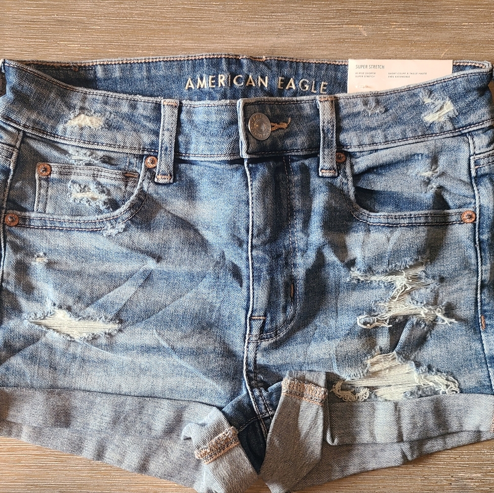 NWT American Eagle Super Stretch Hi-Rise Shortie Jean Shorts - Picture 2 of 5